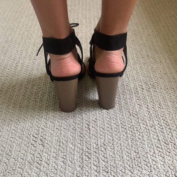 Black Block Heeled Sandals - Picture 2 of 4